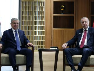 Cumhurbaşkanı Erdoğan, Özbekistan Cumhurbaşkanı Mirziyoyev ile görüştü
