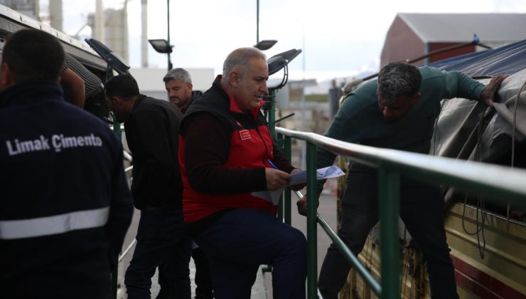 Batı illerine gönderilen kurbanlıklar Erzurum’da sıkı kontrolden geçiriliyor