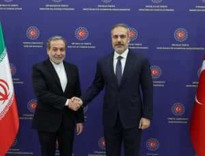 Bakan Fidan, İranlı mevkidaşıyla görüştü