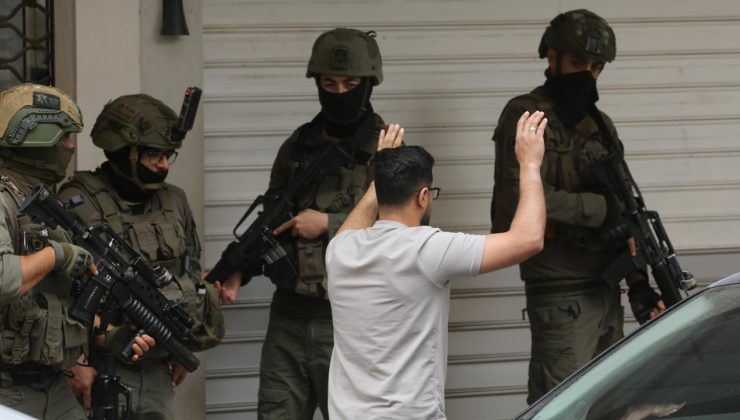 İşgalci İsrail ordusu Batı Şeria’da 4 Filistinliyi yaraladı, 2 Filistinliyi gözaltına aldı