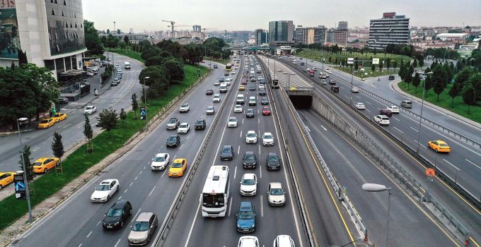 İstanbul’da bugün bazı yollar trafiğe kapanacak