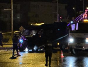 Nevşehir’de minibüs ile otomobil çarpıştı: 1 ölü, 10 yaralı