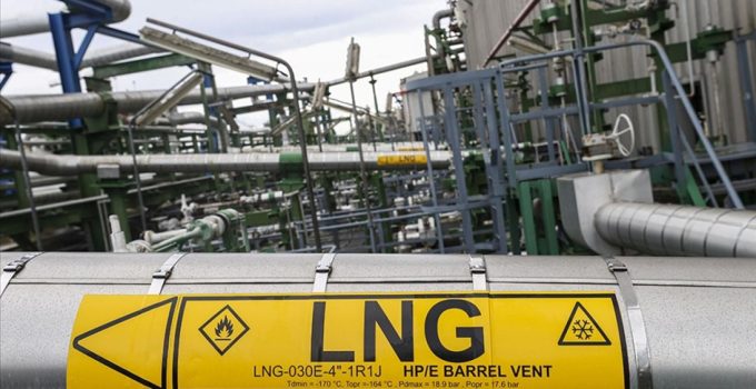 LNG piyasası arz kesintilerine rağmen ilk çeyrekte yüzde 3,8 büyüdü