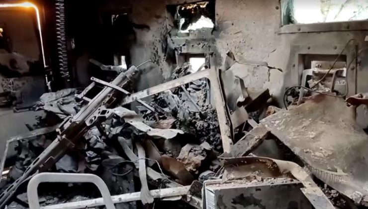 Pakistan’da düzenlenen intihar saldırısında 12 polis hayatını kaybetti