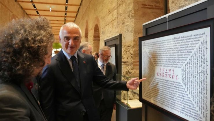 Sezai Karakoç’un ilk kez sergilenen arşivi, Rami Kütüphanesi’nde ziyarete açıldı