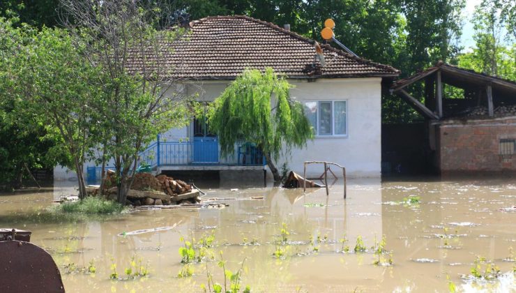 Tokat’ta taşkın riski nedeniyle 70 ev boşaltıldı