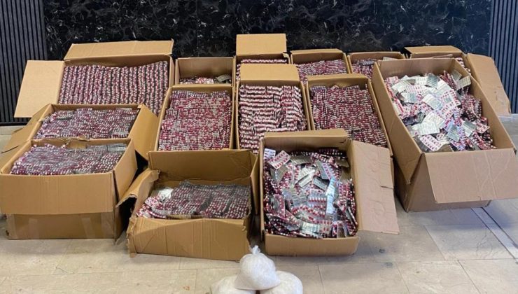 İstanbul’da 560 bin sentetik ecza hap ile 3 kilogram uyuşturucu ele geçirildi