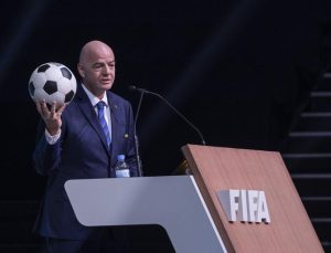 FIFA Başkanı Infantino’dan eleştirilere yanıt: Biraz sakin olun