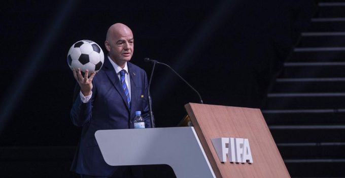 FIFA Başkanı Infantino’dan eleştirilere yanıt: Biraz sakin olun