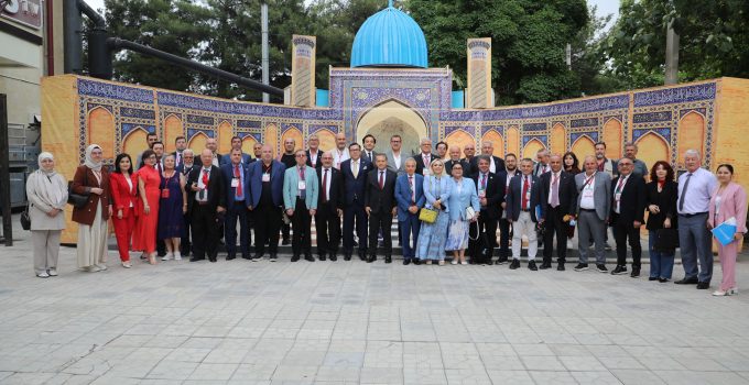 KGK üyesi Türk gazeteciler Ata yurdu Özbekistan’ı keşfettiler