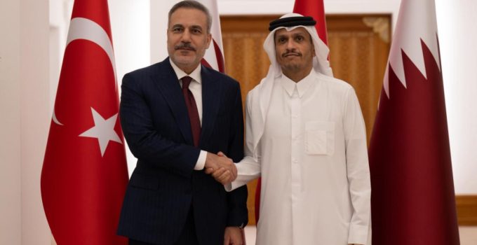 Dışişleri Bakanı Fidan, Katar Başbakanı Al Sani ile görüştü