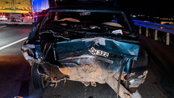 Kırıkkale’de duran otomobile çarpan araç hurdaya döndü: 6 yaralı