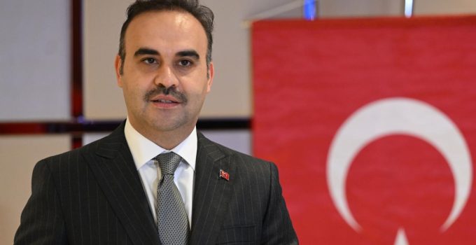 Bakan Kacır’dan Sıfır Atık Forumu’nda yoğun diplomasi trafiği