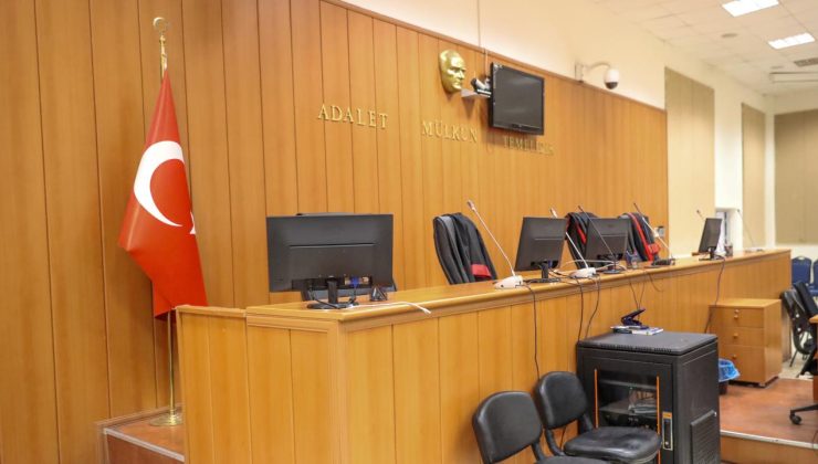 Müdür yardımcısını tehdit eden öğrenci için okul değiştirme kararı