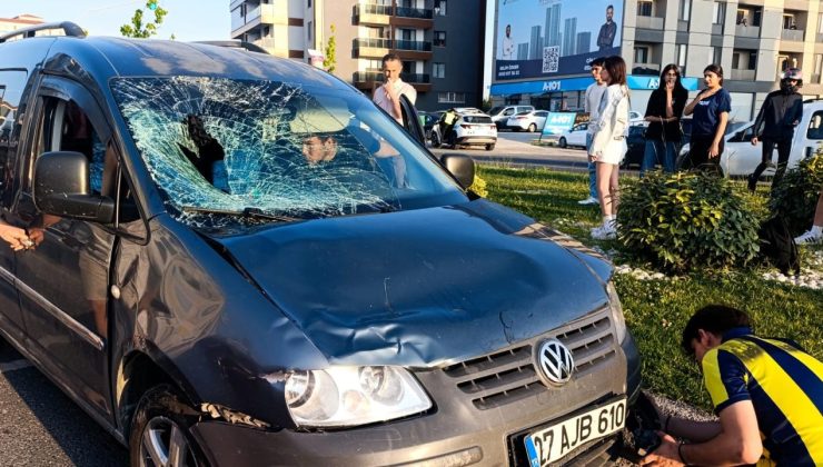 Tekirdağ’da hafif ticari araç elektrikli bisiklette çarptı