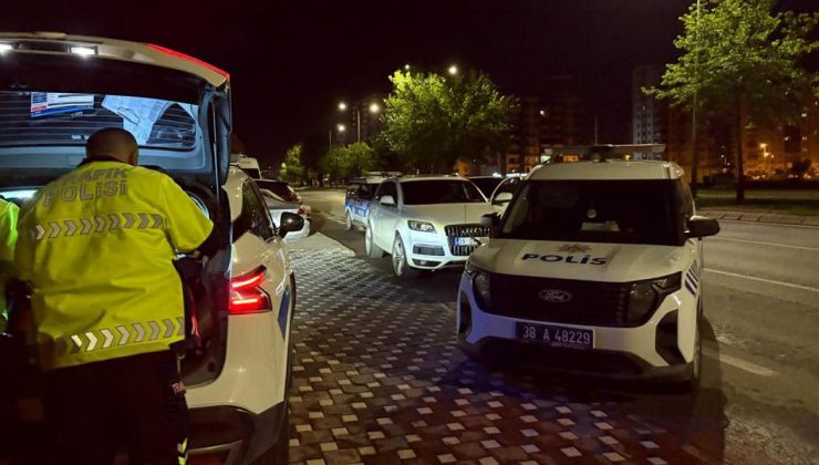 Kayseri’de “dur” ihtarına uymayan alkollü sürücüye 432 bin lira ceza uygulandı
