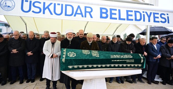 Yazar Cevat Özkaya son yolculuğuna uğurlandı