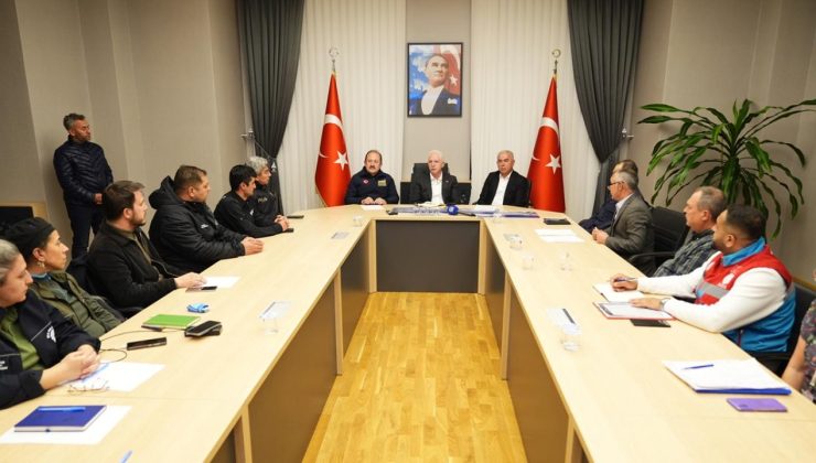İstanbul Valisi Gül’den, Şile’de acil afet koordinasyon ekibine ziyaret