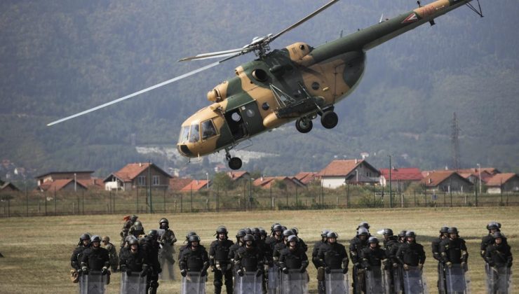 Bosna Hersek’te EUFOR’a ait helikopter düştü