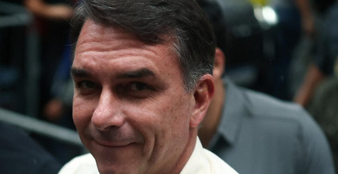 Brezilya’da seçimi kaybeden Bolsonaro, Arjantin üzerinden ABD’ye kaçtı