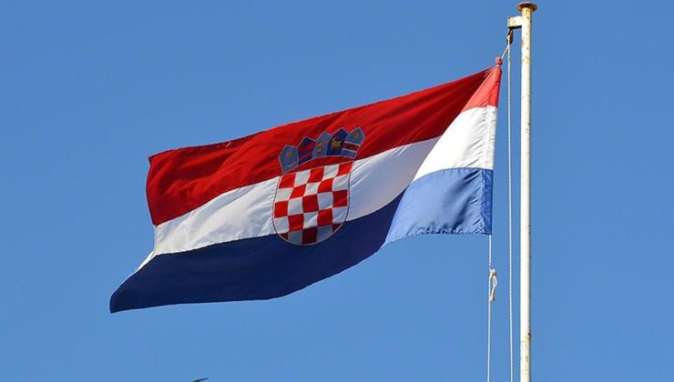 Hırvat savaş uçağı, “uçak kaçırma” kodu girilen Malta’ya ait yolcu uçağını hava sahasının dışına çıkardı