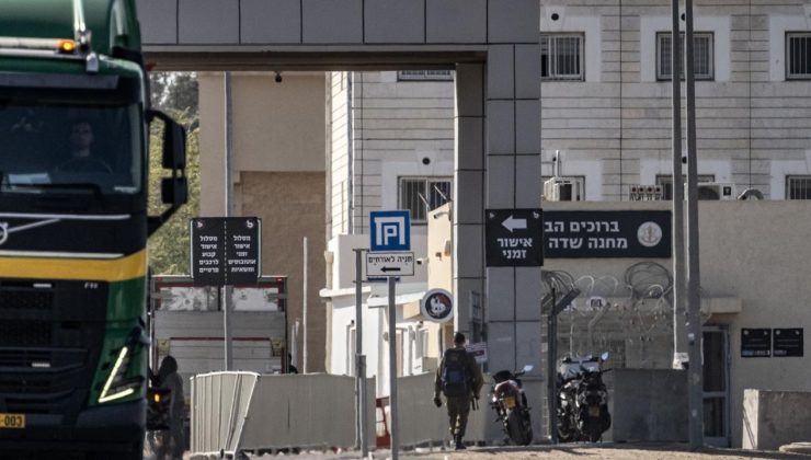 Haaretz: İsrail cezaevlerindeki Filistinli esirler açlığa, salgın hastalıklara ve sistematik işkenceye maruz kalıyor