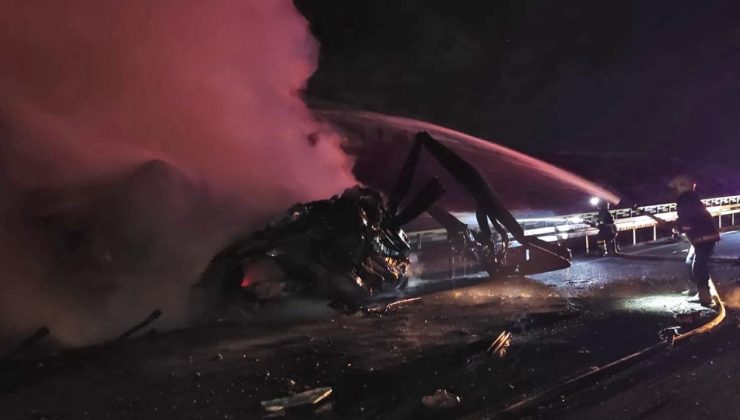Devrilen akaryakıt tankeri alev topuna döndü: 1 ölü
