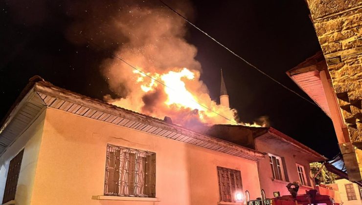 Manisa’da bir evde yangın çıktı: Fenalaşan ev sahibi hayatını kaybetti