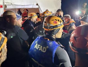 Isparta’da kanyonda mahsur kalan 10 İHH gönüllüsü kurtarıldı