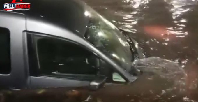 Pendik ve Tuzla’da yollar göle döndü