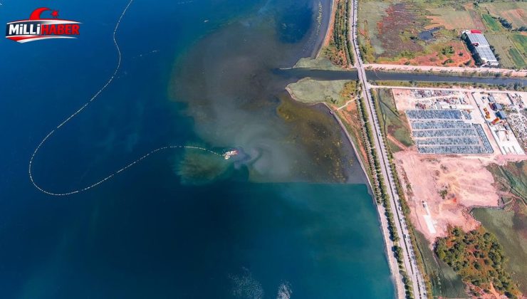 İzmit Körfezinden 2,4 milyon metreküp çamur çıkarıldı