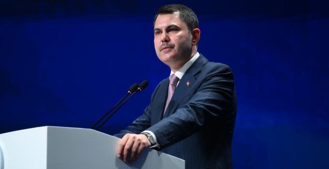 Bakan Kurum’dan Özel’e: Ayazağa’daki acılar üzerinden siyaset yapıyorsun ama söylediğin her şey yalan