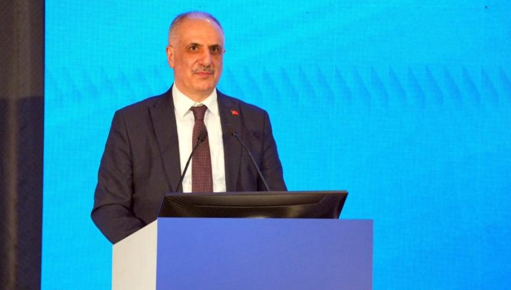 Hazine ve Maliye Bakan Yardımcısı Çelik emekliliğini sundu