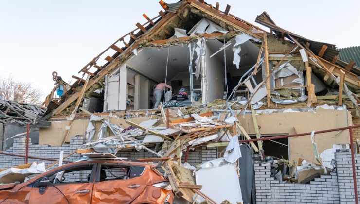 Ukrayna: Rusya’nın Zaporijya kentine düzenlediği saldırıda 8 kişi öldü
