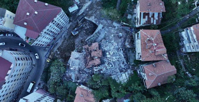 Zonguldak’taki bina çökmesi soruşturmasında 3 kişi gözaltında