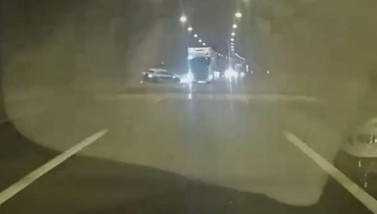 Bolu Dağı Tüneli’nde tırın çarptığı otomobil takla attı: 4 yaralı